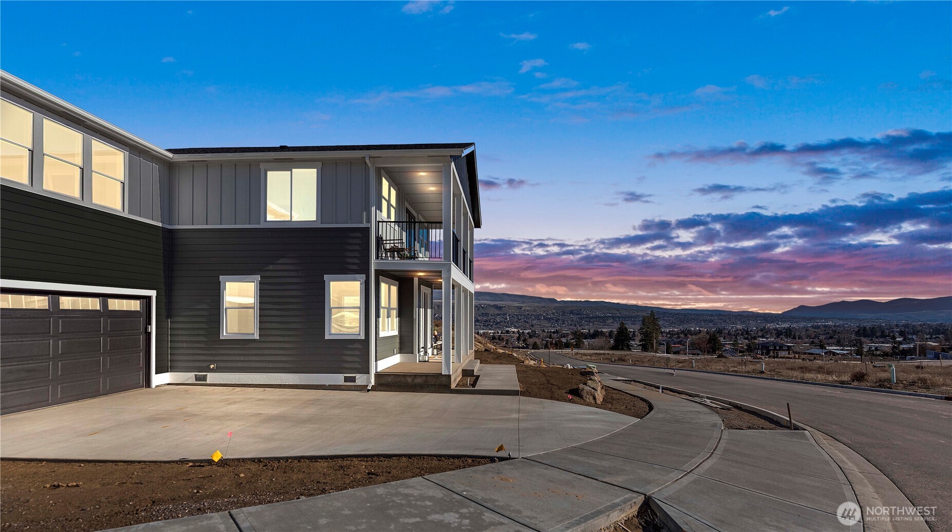 2152 Ridgefield Way Wenatchee, WA 98801 - Photo 36 of 38 Gallery Image 36