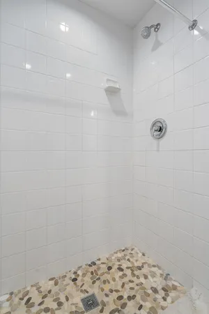 $3,600 | 201 East 35th Street, Unit B, Austin, TX 78705