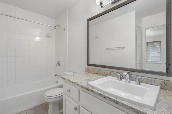 $3,600 | 201 East 35th Street, Unit B, Austin, TX 78705