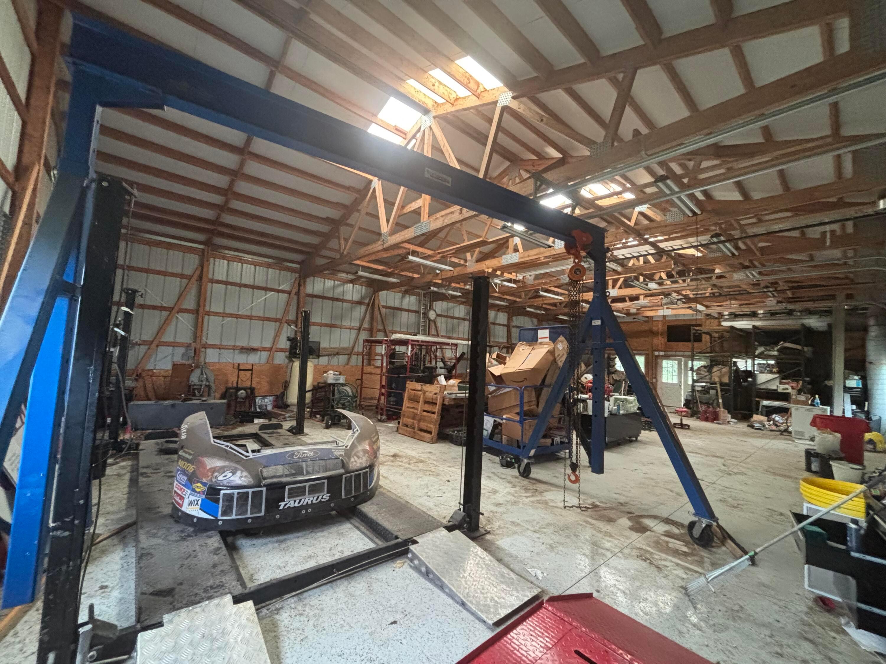 2017 Hazelton-Etna Road Southwest Alexandria, OH 43001 - Photo 25 of 39 .