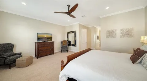 $3,250,000 | 605 North Point Drive, Holmes Beach, FL 34217