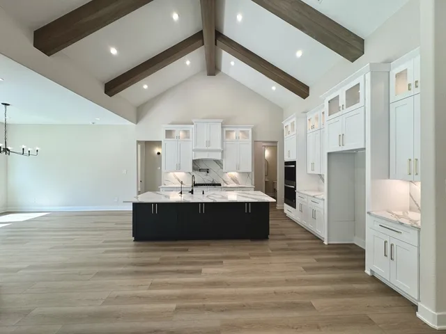 $739,700 | 21332 Monarch Drive, Montgomery, TX 77316