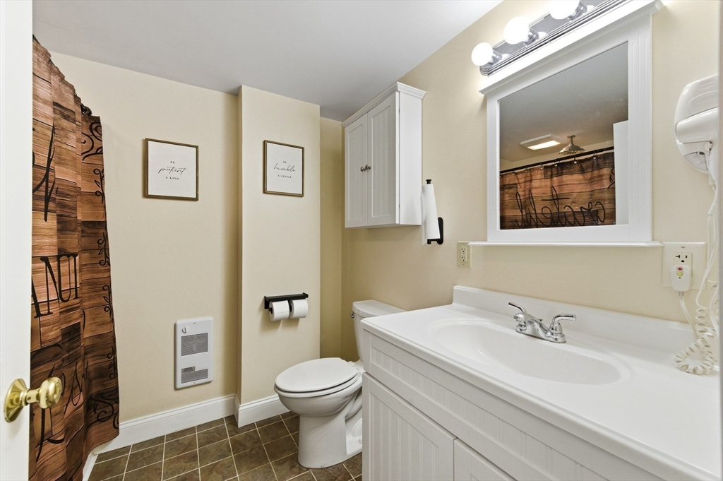21 Pleasant Street Merrimac, MA 01860 - Photo 13 of 40