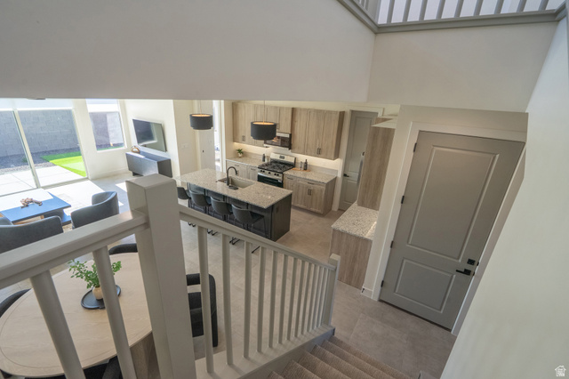 2972 West 570 North Hurricane, UT 84737 - Photo 60 of 104 Stairs featuring a high ceiling