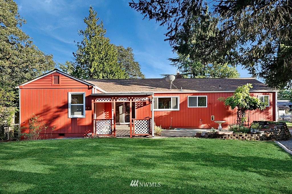 5511 Fairlawn Road Southwest Tacoma, WA 98499 - Photo 17 of 19 Gallery Image 17