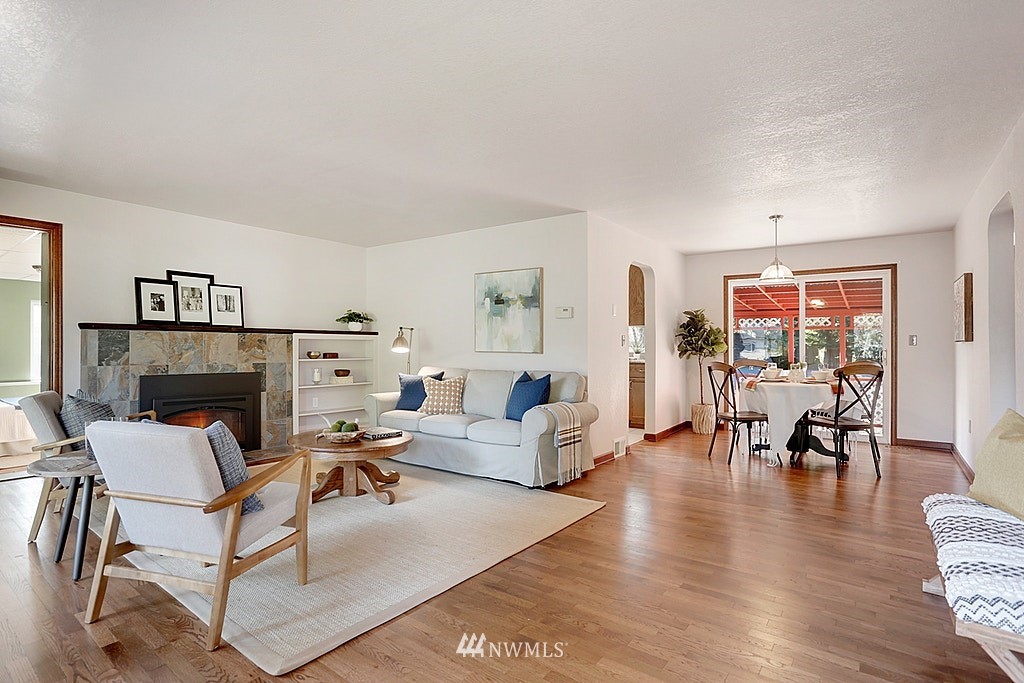 5511 Fairlawn Road Southwest Tacoma, WA 98499 - Photo 3 of 19 Gallery Image 3