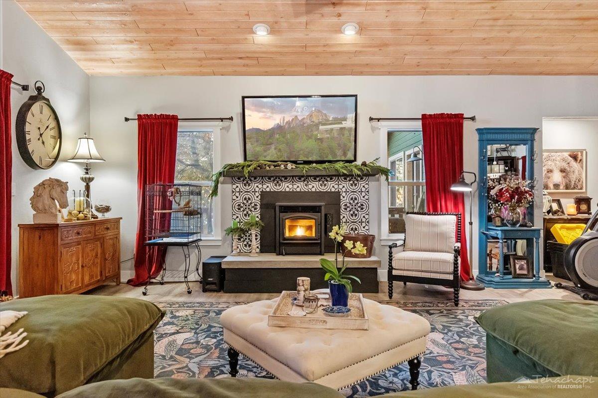 29501 Goldspike Road Tehachapi, CA 93561 - Photo 8 of 46 Gallery Image 8