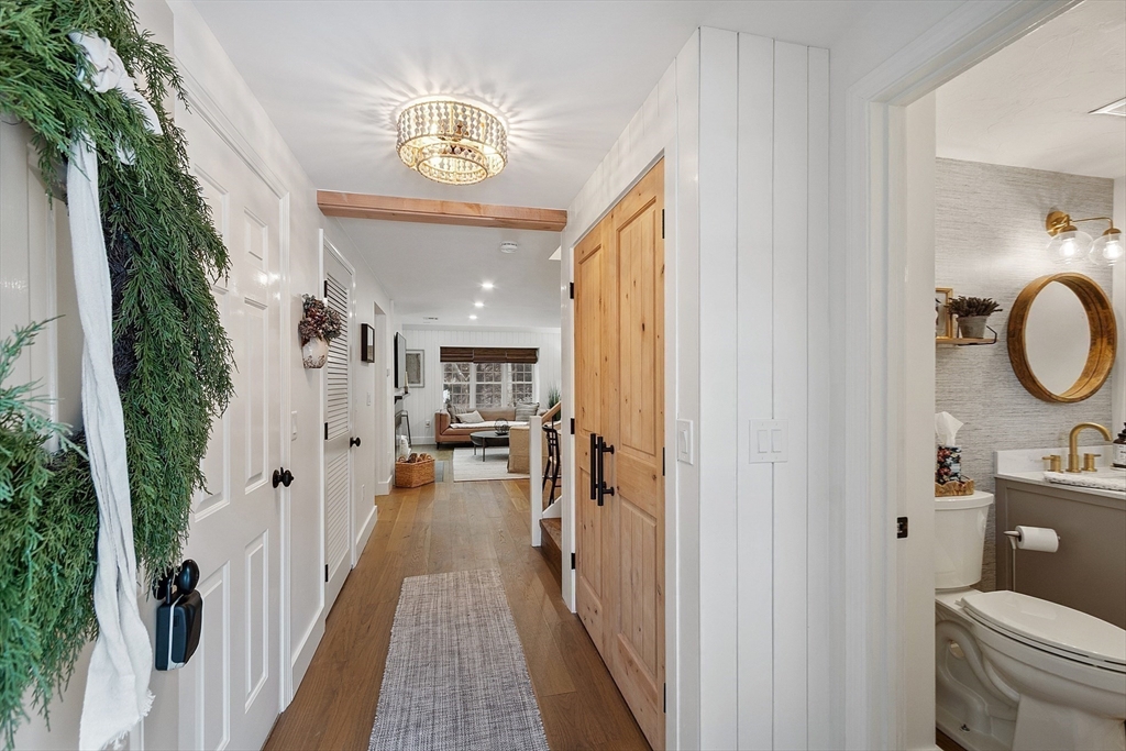 610 Ridgefield Circle, Unit B Clinton, MA 01510 - Photo 12 of 36