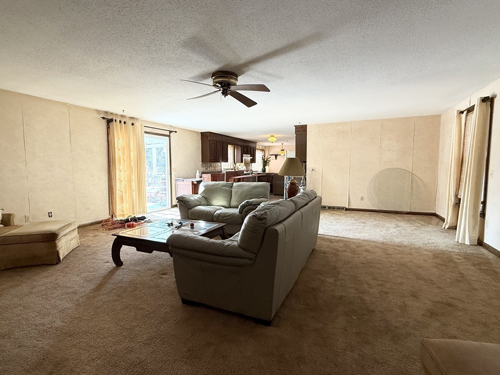 38 High Meadow Road Agawam, MA 01030 - Photo 15 of 33 Gallery Image 15
