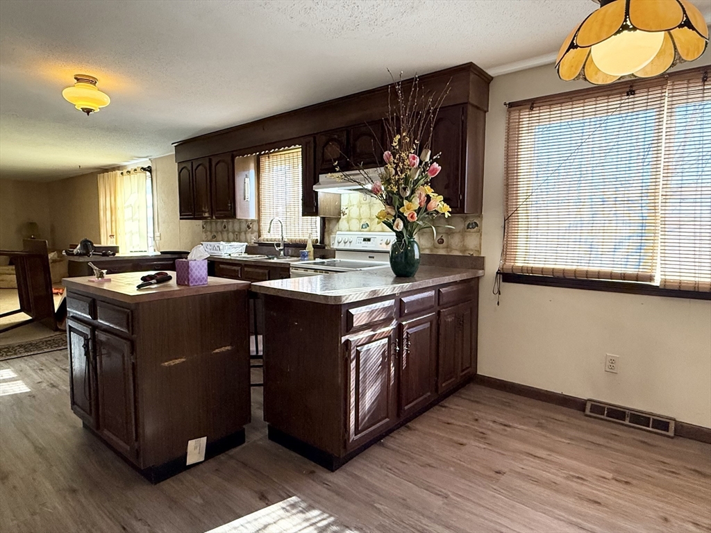 38 High Meadow Road Agawam, MA 01030 - Photo 10 of 33 Gallery Image 10