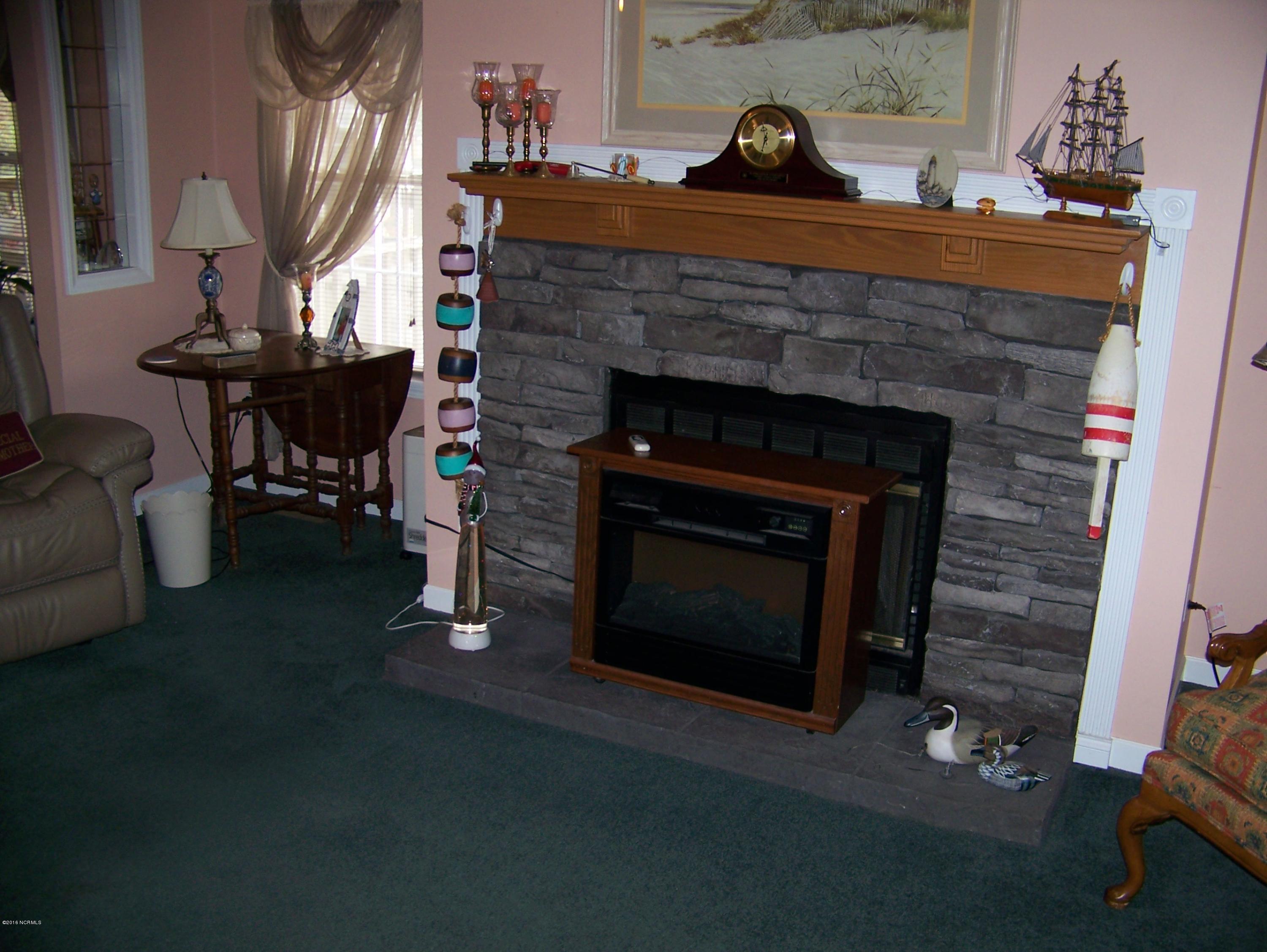 492 Firetower Road Beaufort, NC 28516 - Photo 23 of 47 100_2253