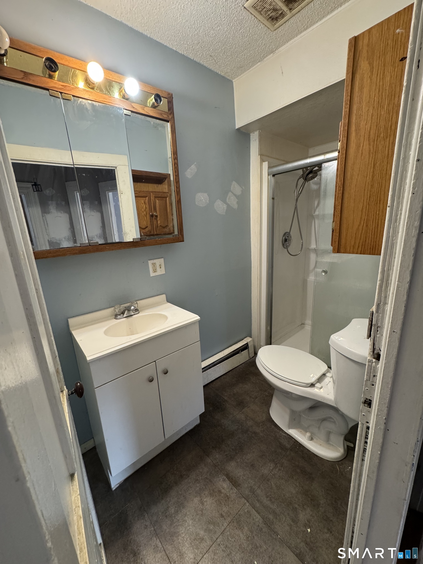 131 River Road Willington, CT 06279 - Photo 25 of 32 Apartment B - Full Bath