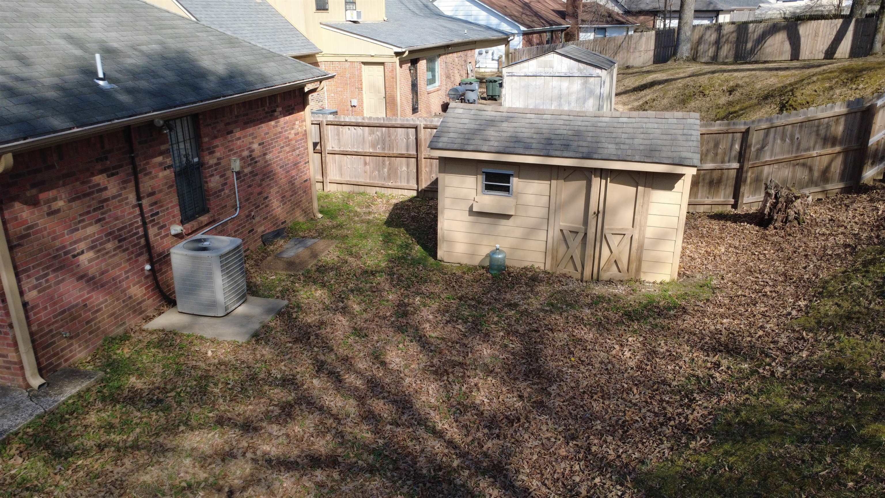 1487 Butterworth Road Memphis, TN 38116 - Photo 4 of 19