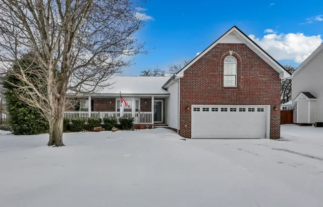 $330,000 | 1373 Ambleside Drive, Clarksville, TN 37040