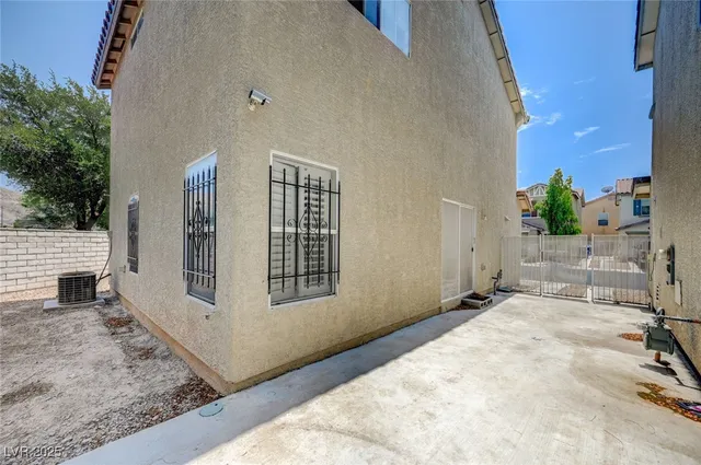 $1,950 | 1144 Black Cherry Street, Las Vegas, NV 89142