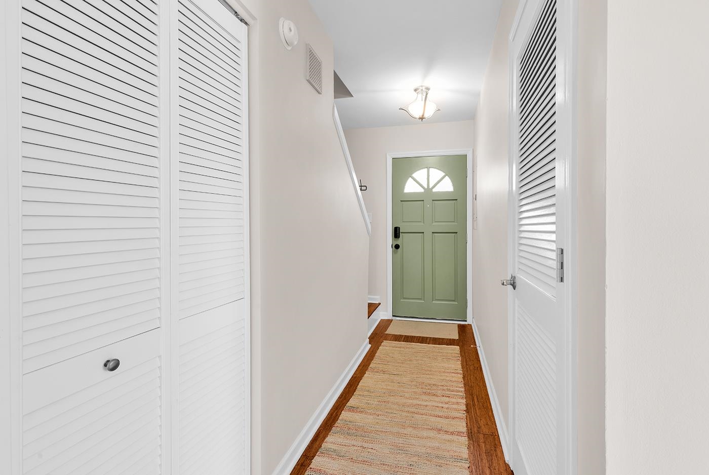 830 44th Avenue North, Unit L1 Myrtle Beach, SC 29577 - Photo 19 of 40 Entryway featuring wood finished floors