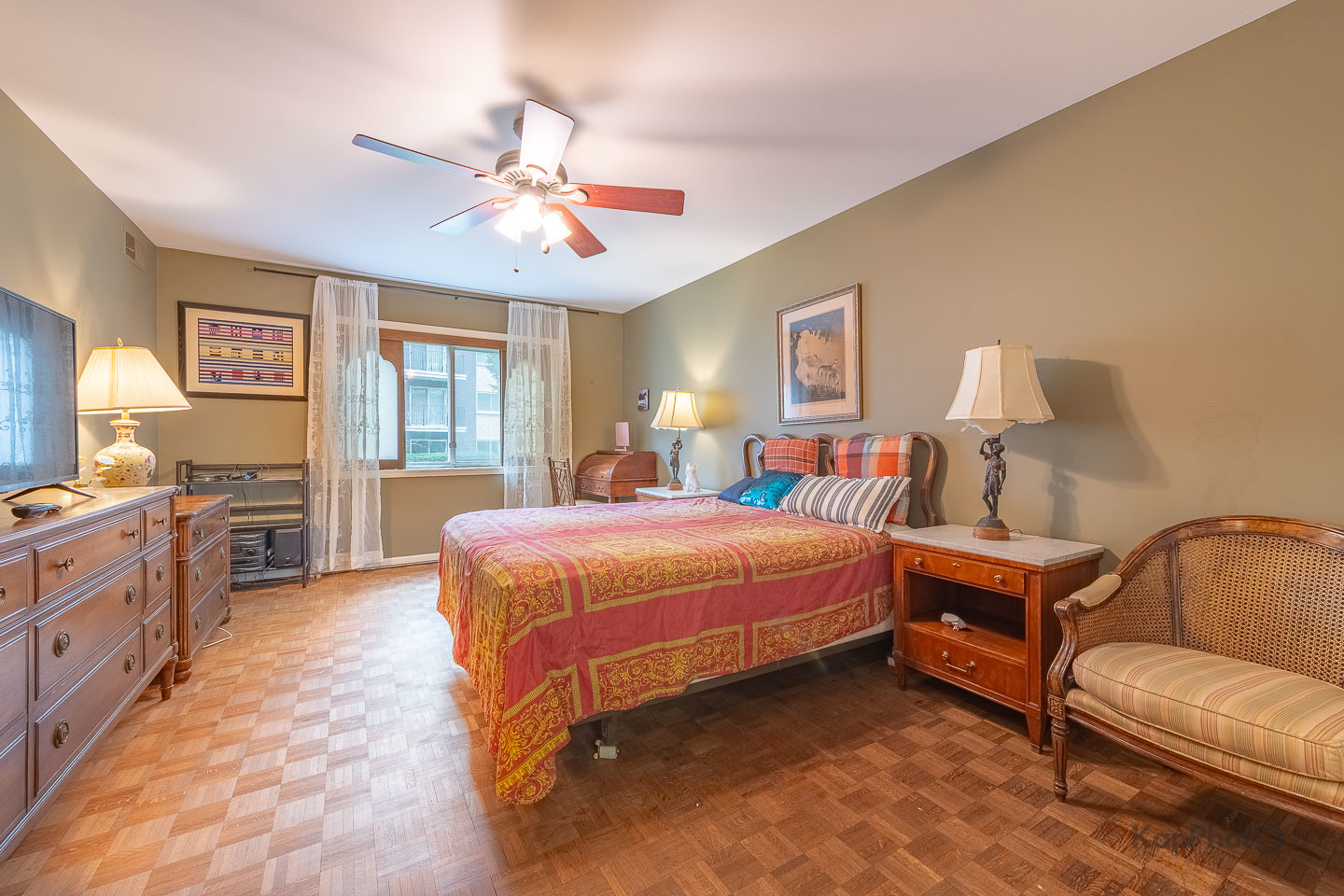 4949 Golf Road, Unit 105 Skokie, IL 60077 - Photo 11 of 30 Gallery Image 11