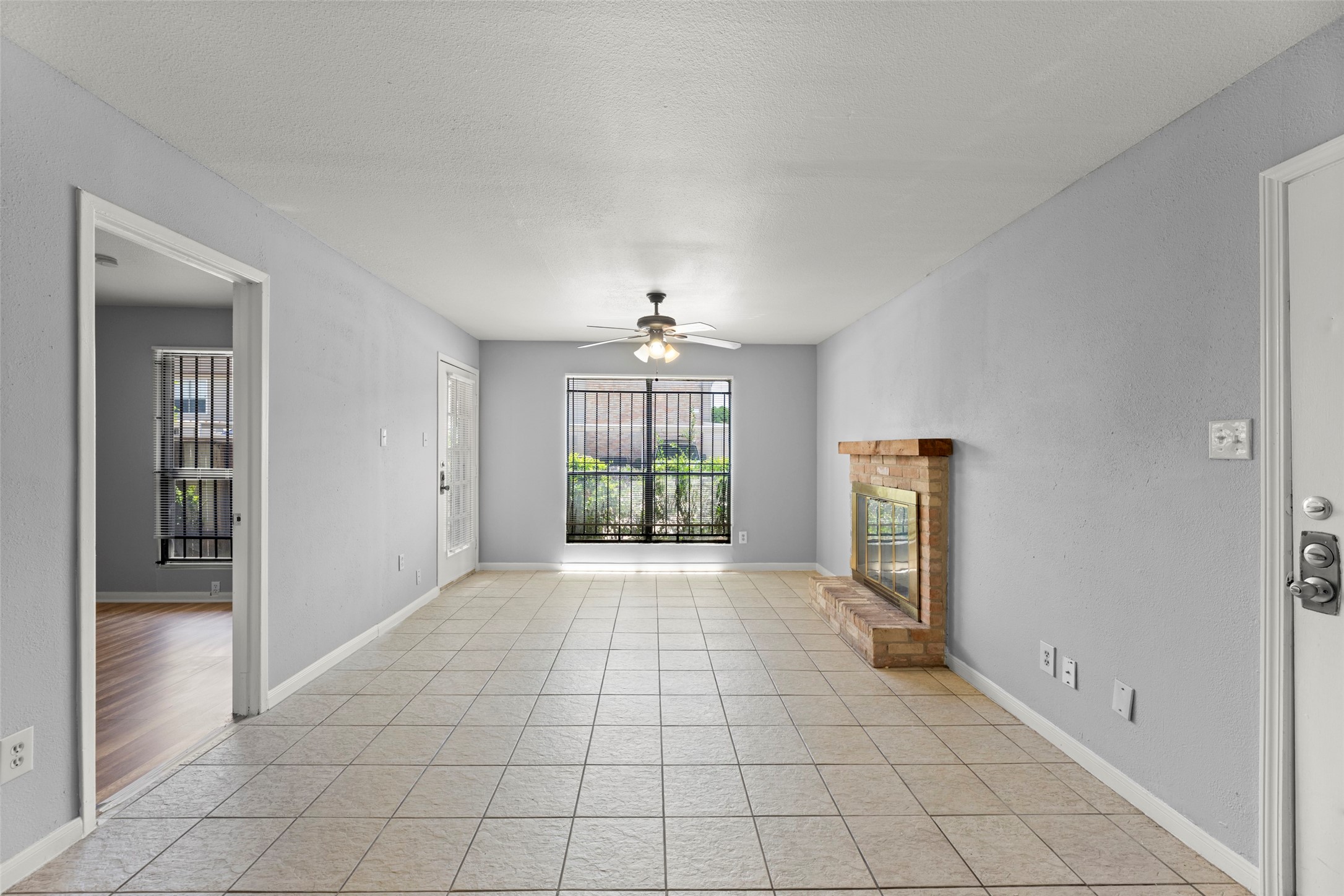 2100 Wilcrest Drive, Unit 141 Houston, TX 77077 - Photo 4 of 15