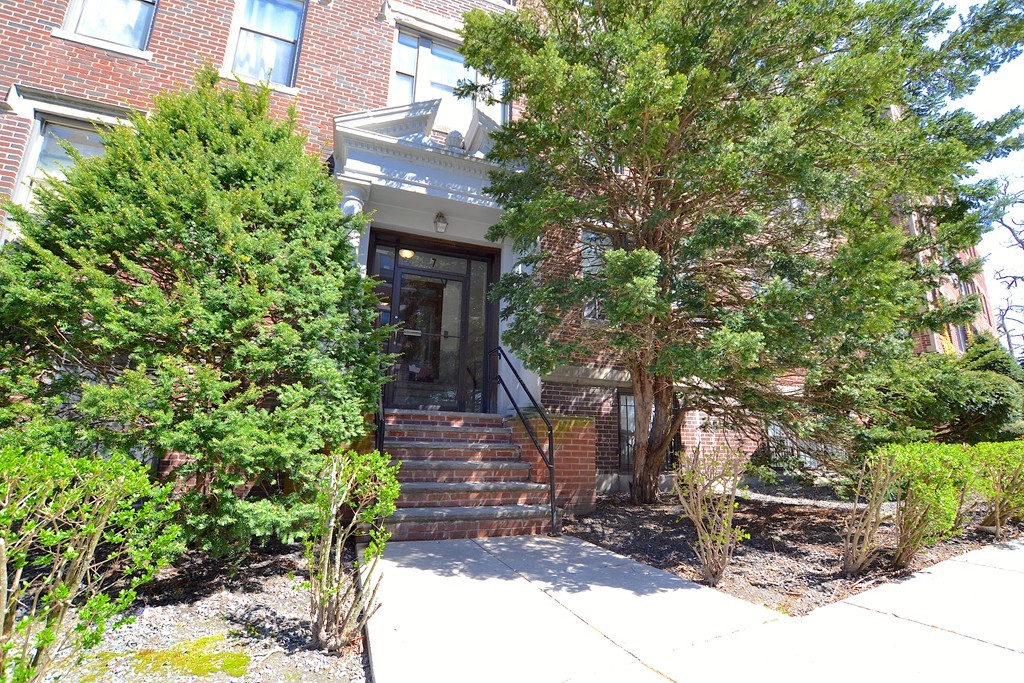 7 Lothian Road, Unit 6 Boston, MA 02135 - Photo 2 of 17 Gallery Image 2