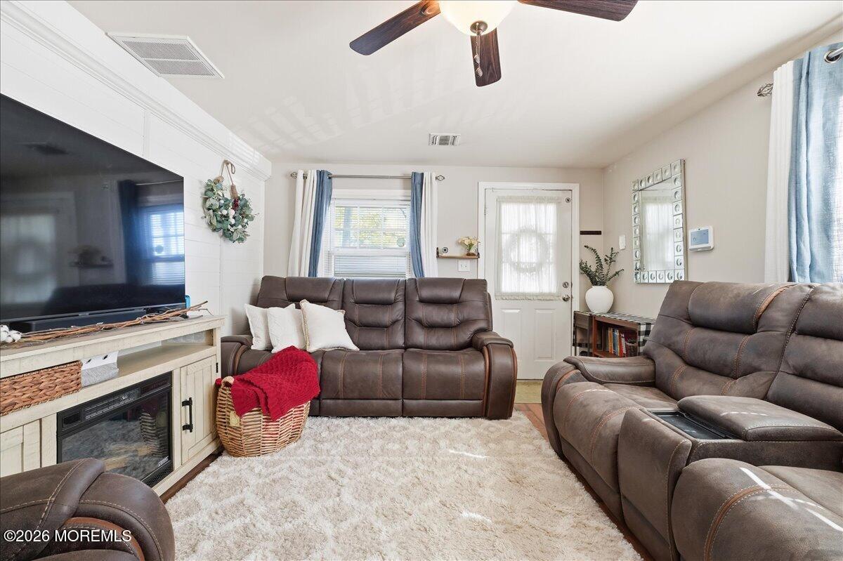 477 Mantoloking Road Brick, NJ 08723 - Photo 2 of 30 10--37