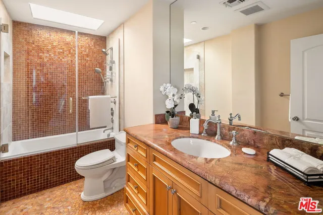 $2,395,000 | 846 21st Street, Unit 4, Santa Monica, CA 90403