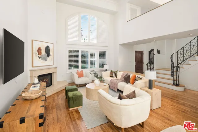 $2,395,000 | 846 21st Street, Unit 4, Santa Monica, CA 90403