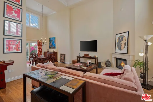 $2,495,000 | 846 21st Street, Unit 4, Santa Monica, CA 90403