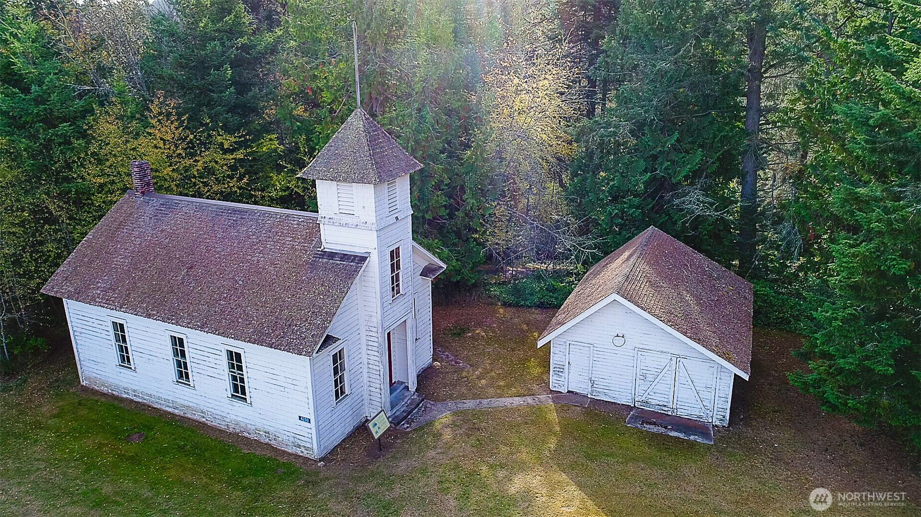 4200 Sharpe Lane Anacortes, WA 98221 - Photo 3 of 39