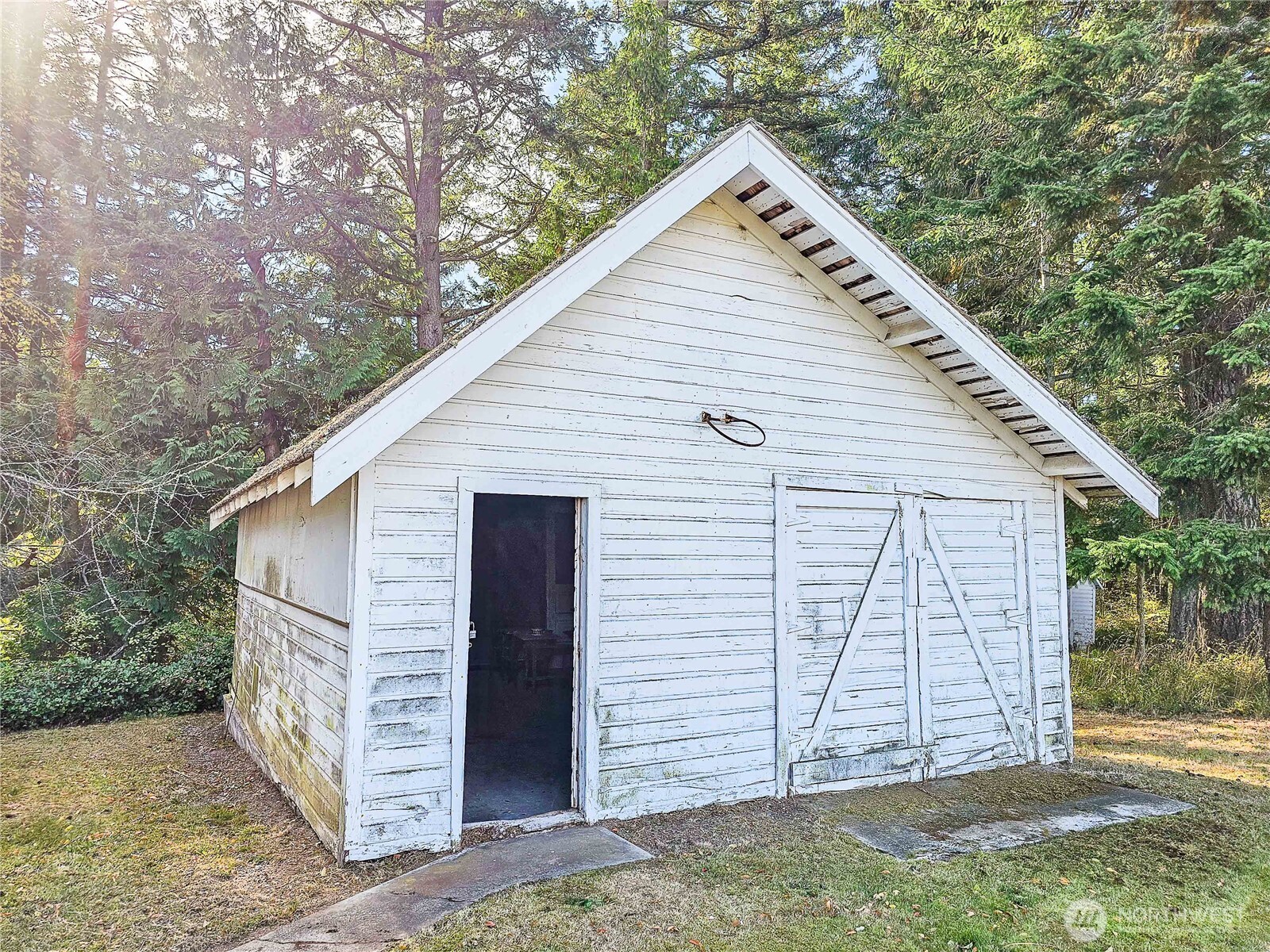 4200 Sharpe Lane Anacortes, WA 98221 - Photo 32 of 39
