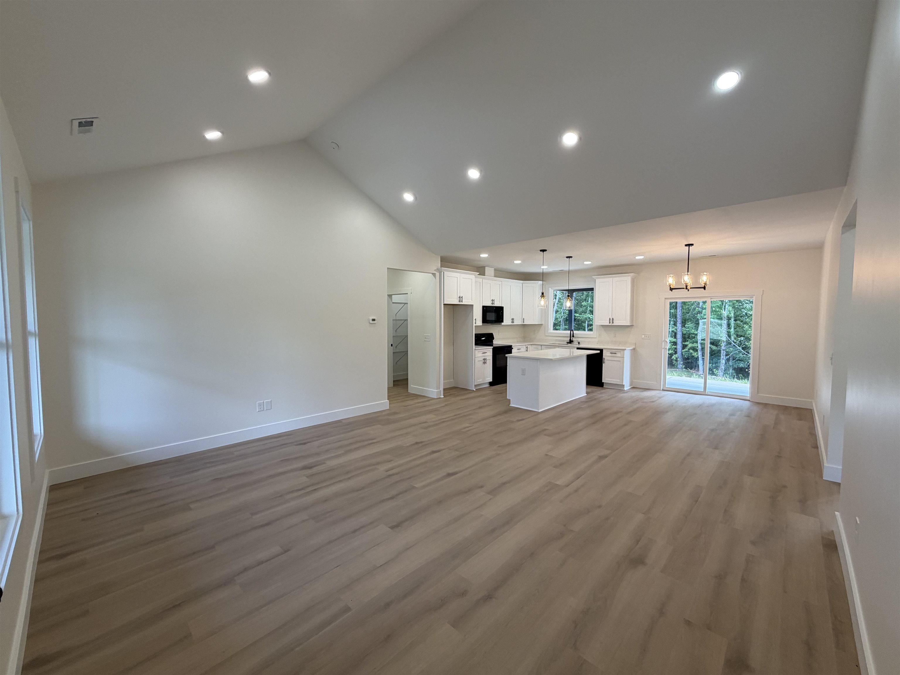 169 Susans Road Gaffney, SC 29341 - Photo 4 of 21 Gallery Image 4