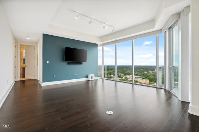 $3,600 | 110 Corcoran Street, Unit 2404, Durham, NC 27701