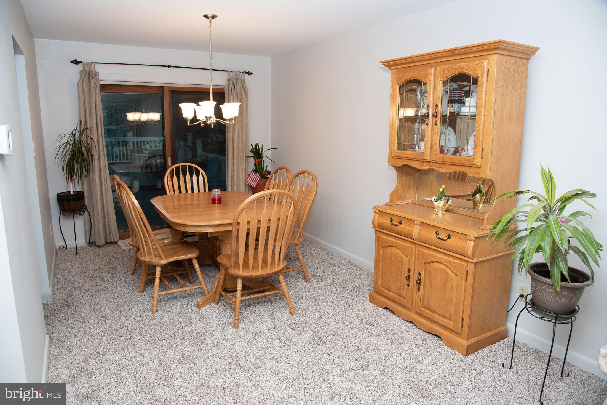 122 Farmdale Road Eastampton, NJ 08060 - Photo 5 of 30 Dining Room/Slider to the deck