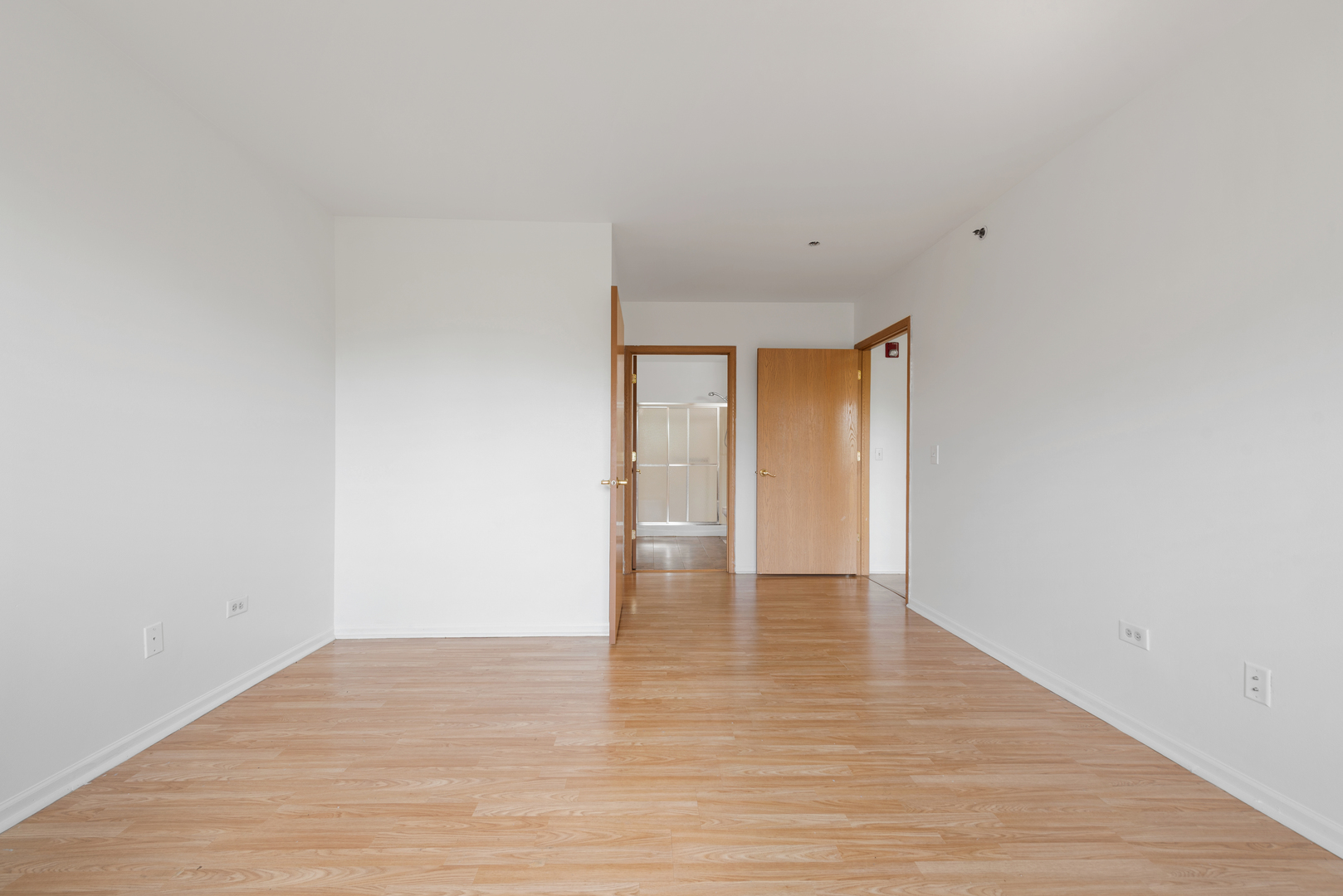 881 North Swift Road, Unit 306 Addison, IL 60101 - Photo 14 of 17 Gallery Image 14