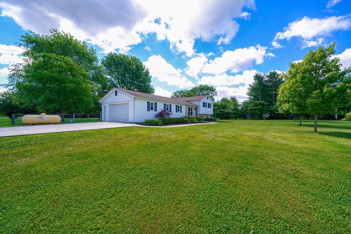 5154 Carnes Road Carroll, OH 43112 - Photo 2 of 52