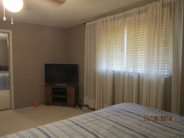 54571 Homeland Road Elkhart, IN 46514 - Photo 18 of 26 Gallery Image 18