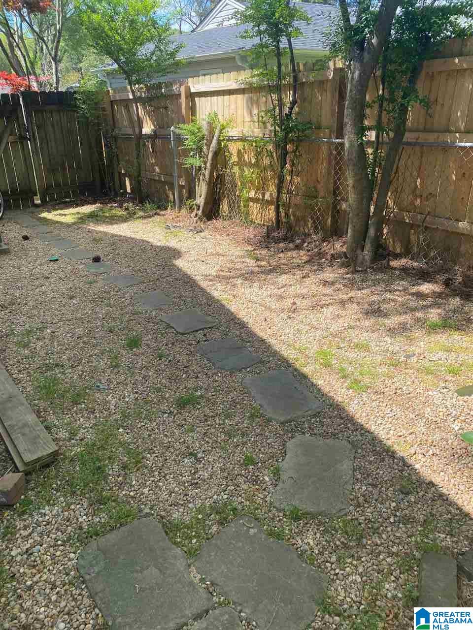 617 Strathmore Road Birmingham, AL 35213 - Photo 10 of 37