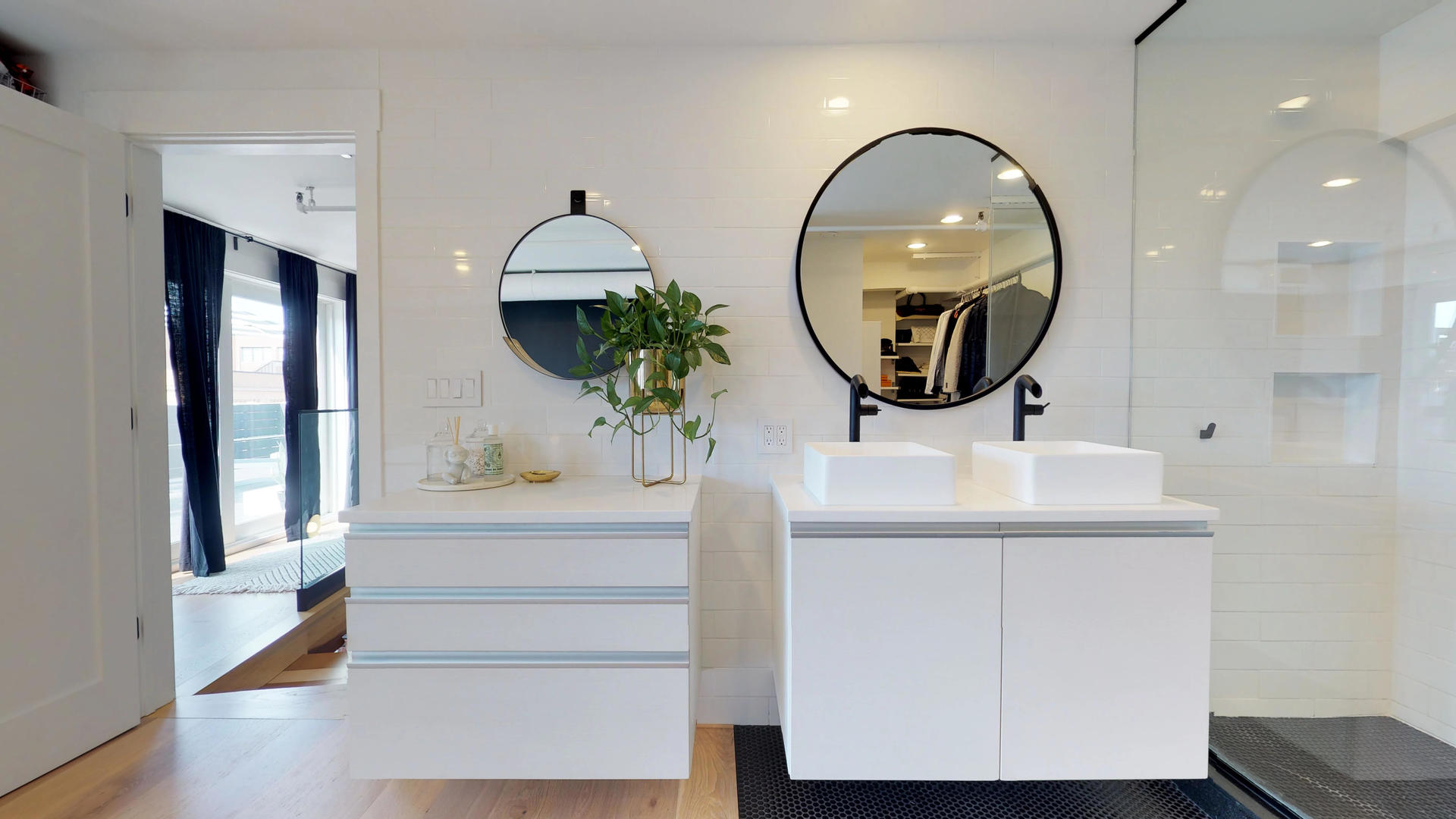 Undisclosed Address Chicago, IL 60607 - Photo 14 of 19 a bathroom with a sink and a mirror