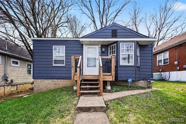 $1,350 | 7030 Emma Avenue, St. Louis, MO 63136