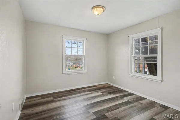 $1,350 | 7030 Emma Avenue, St. Louis, MO 63136