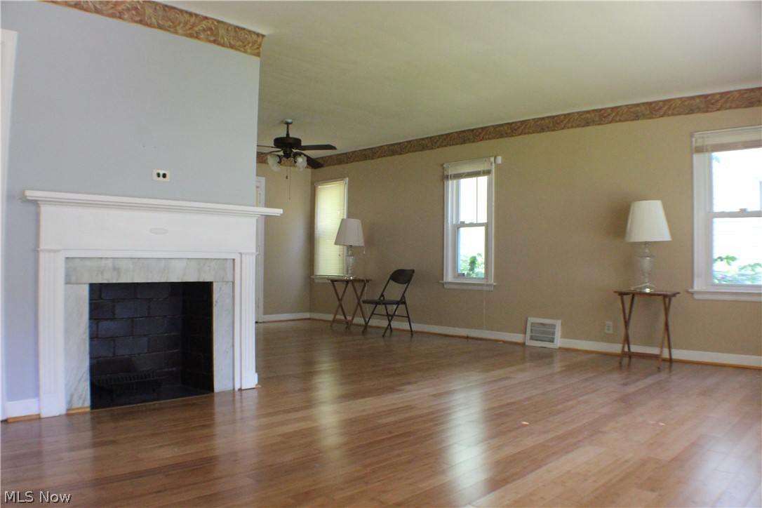 1079 Elbon Road Cleveland Heights, OH 44121 - Photo 5 of 29