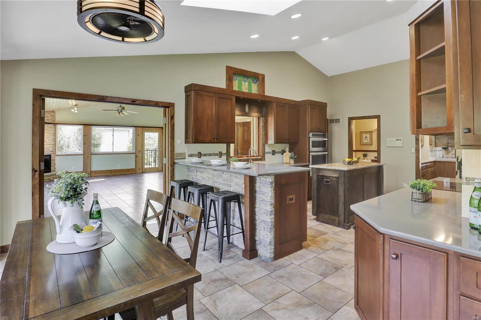 12455 West Watson Road Sunset Hills, MO 63127 - Photo 14 of 41 Gallery Image 14