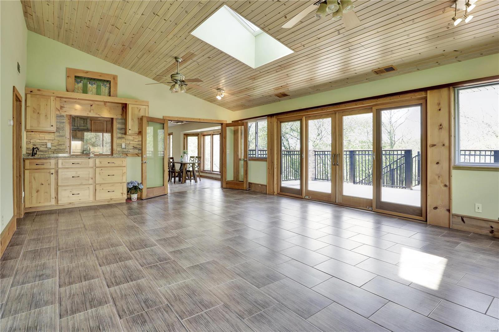 12455 West Watson Road Sunset Hills, MO 63127 - Photo 15 of 41 Gallery Image 15