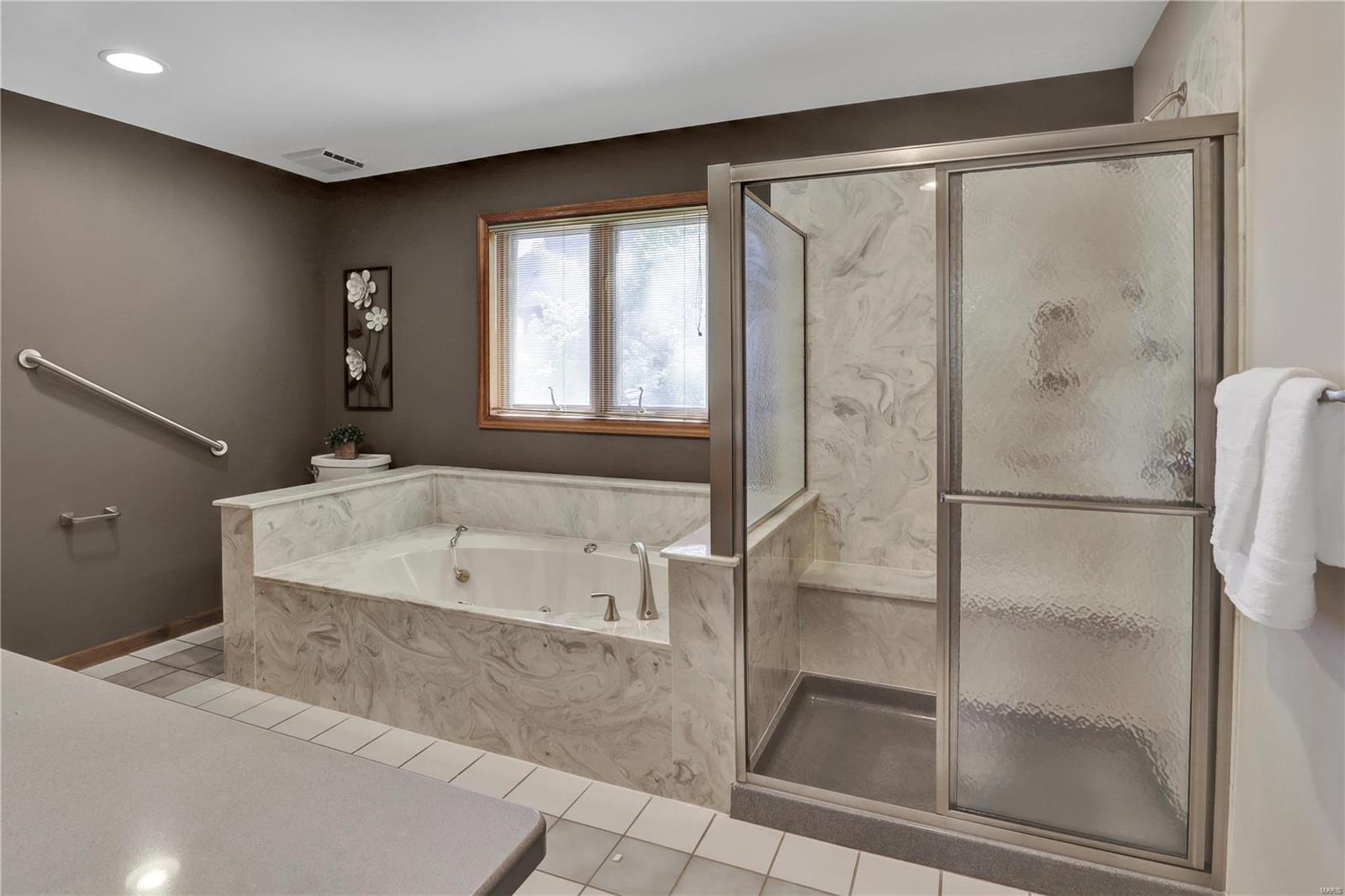 12455 West Watson Road Sunset Hills, MO 63127 - Photo 24 of 41 Gallery Image 24