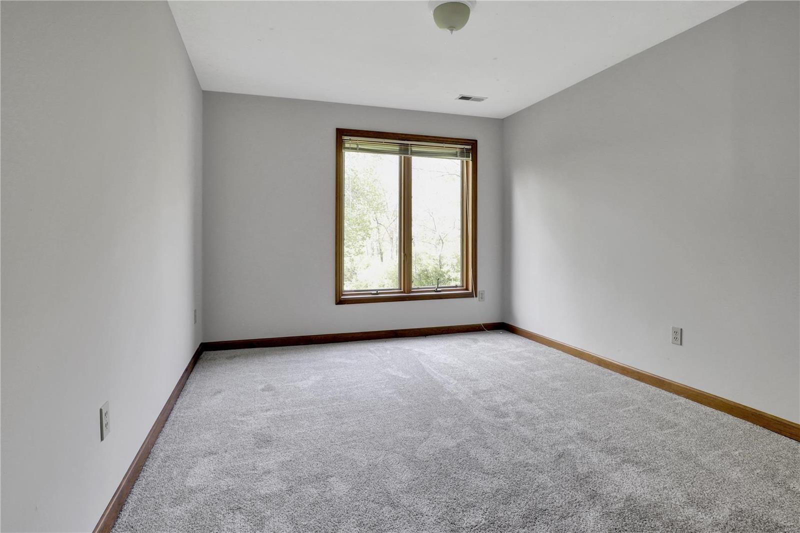 12455 West Watson Road Sunset Hills, MO 63127 - Photo 32 of 41 Gallery Image 32
