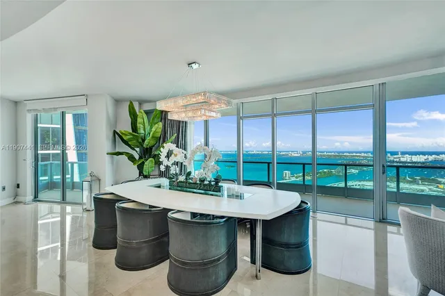 $4,350,000 | 900 Biscayne Boulevard, Unit 6107, Miami, FL 33132