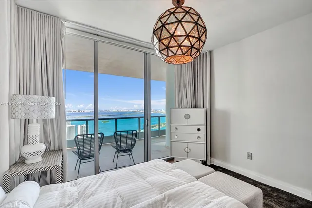 $4,350,000 | 900 Biscayne Boulevard, Unit 6107, Miami, FL 33132