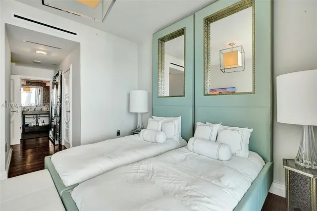 $4,350,000 | 900 Biscayne Boulevard, Unit 6107, Miami, FL 33132