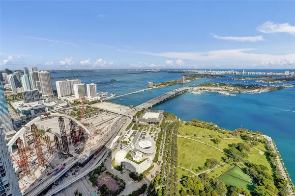 $4,350,000 | 900 Biscayne Boulevard, Unit 6107, Miami, FL 33132