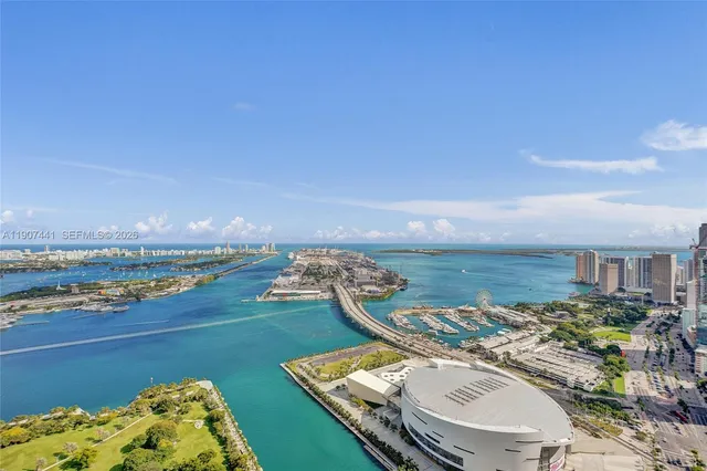 $4,350,000 | 900 Biscayne Boulevard, Unit 6107, Miami, FL 33132