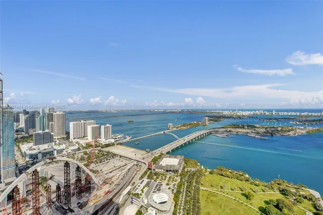 $4,350,000 | 900 Biscayne Boulevard, Unit 6107, Miami, FL 33132
